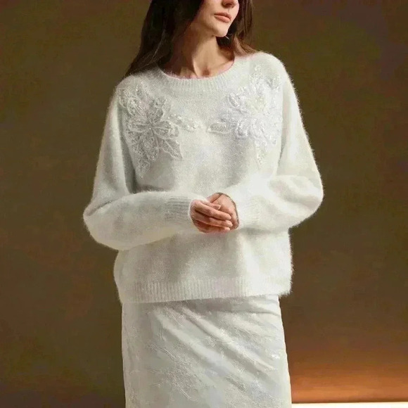 White Casual Women's Elegant Sequin Floral Round Neck Loose Sweater - Picture 7 of 8